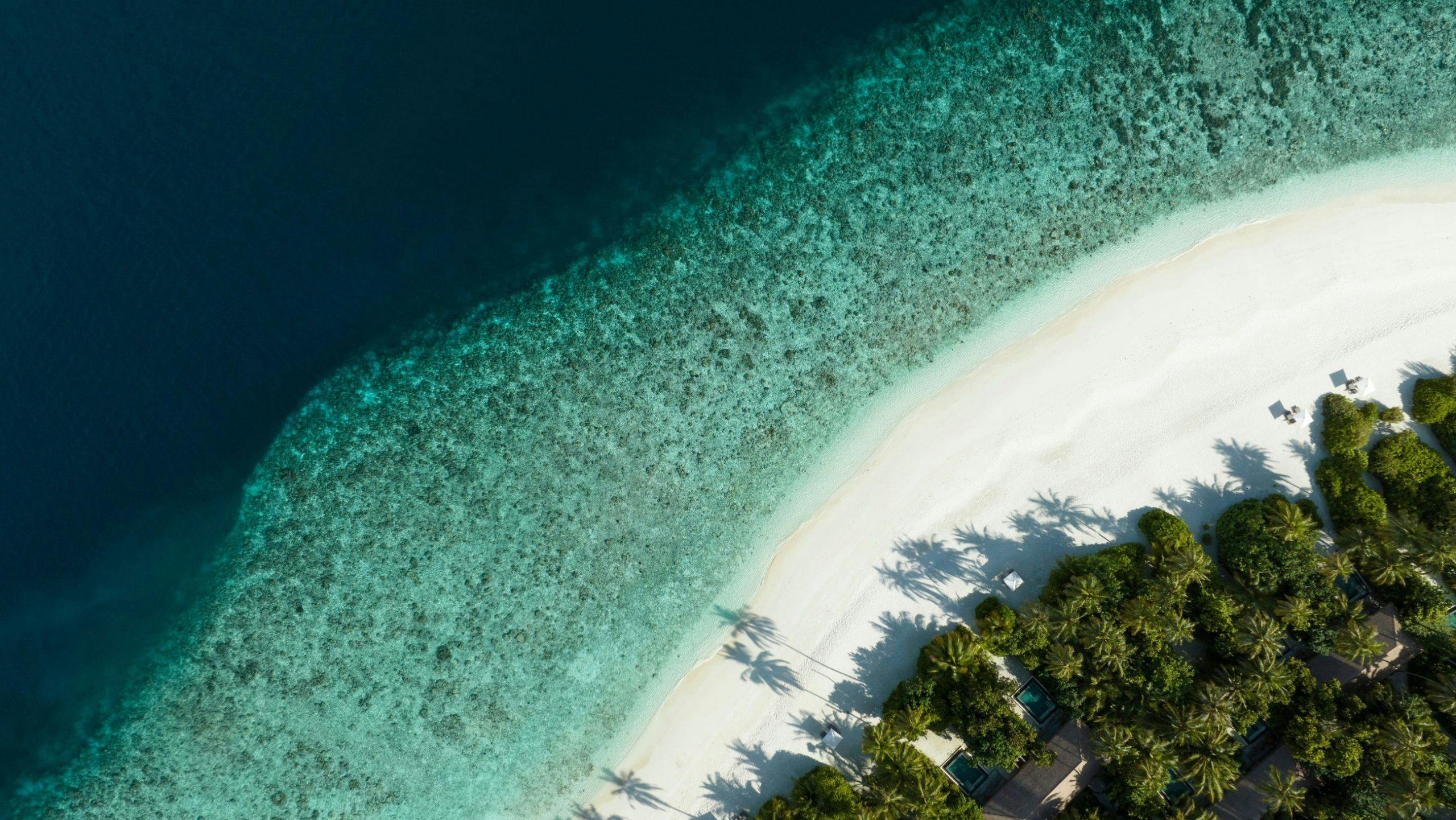 Discover Luxury on a Budget: Tips for Travelling to the Maldives