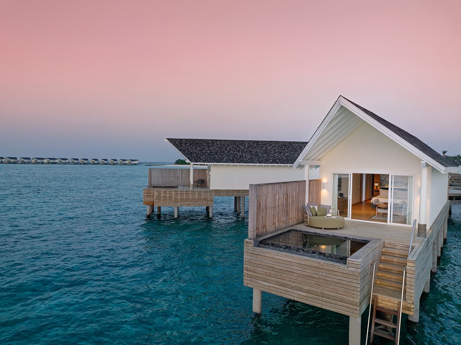 Deluxe Ocean Pool Villa