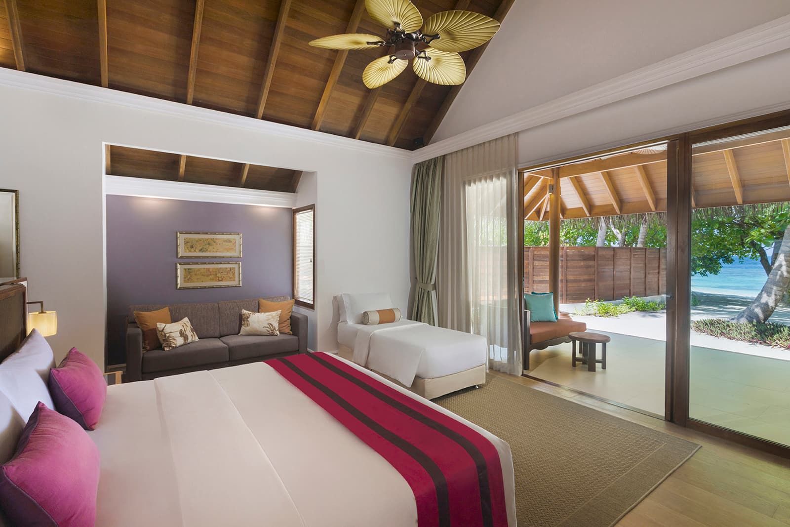 Beach Deluxe Villa With Pool
