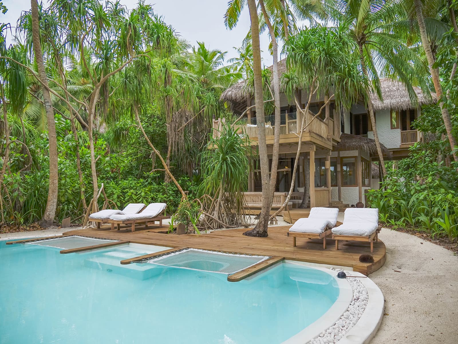 Two Bedroom Crusoe With Pool