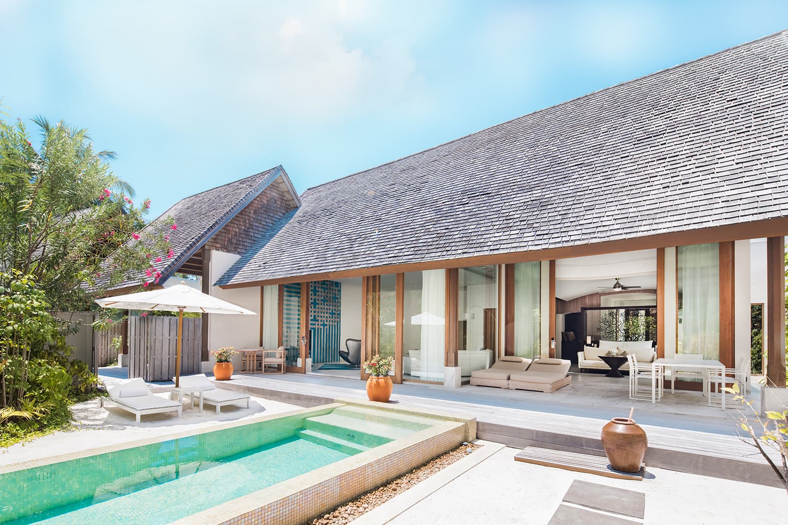 Three Bedroom Beach Suite With Pool